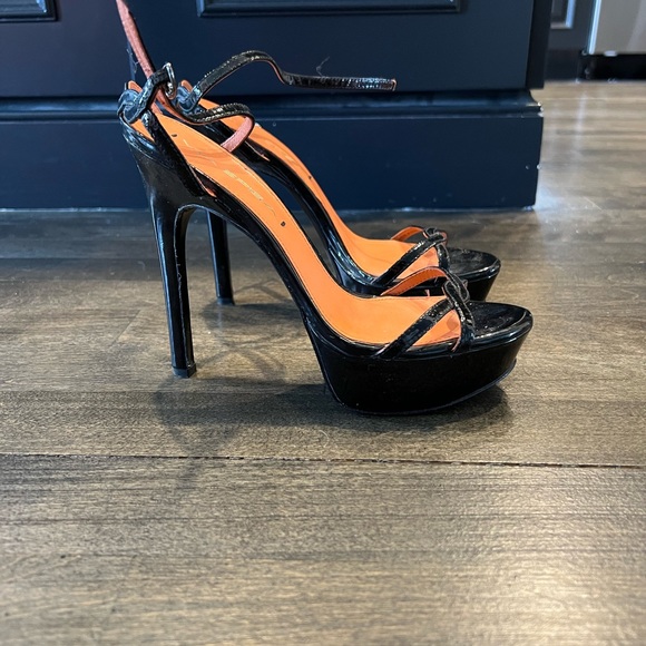 VIA SPIGA STILLETOS - Picture 2 of 7